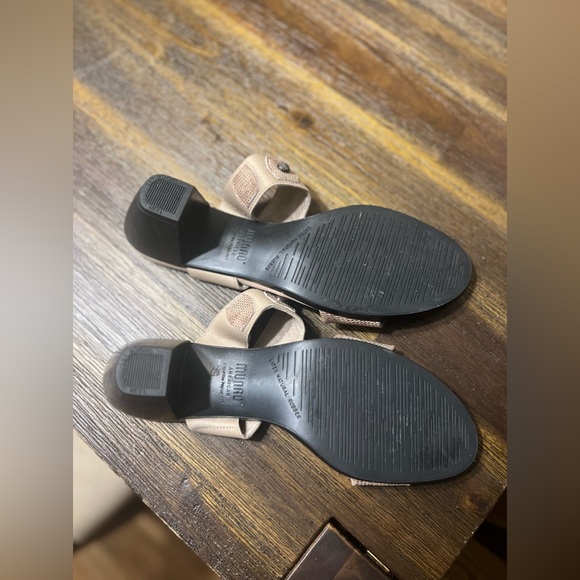 Munro Bethany Sandals - Picture 4 of 4